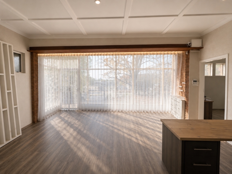 6 Bedroom Property for Sale in Dan Pienaar Free State